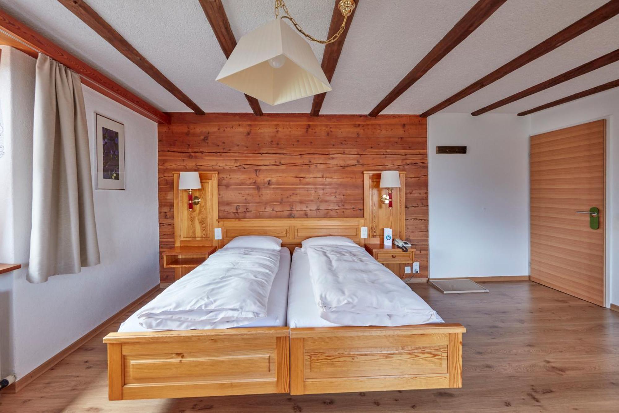 Hotel Alpenblick Zeneggen Εξωτερικό φωτογραφία