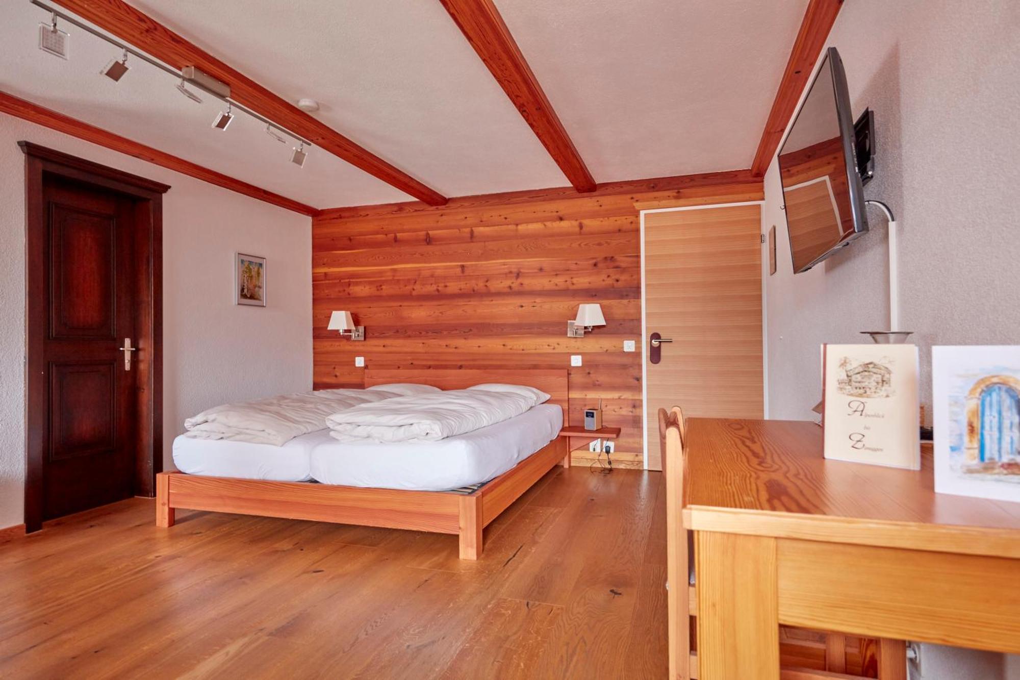 Hotel Alpenblick Zeneggen Εξωτερικό φωτογραφία