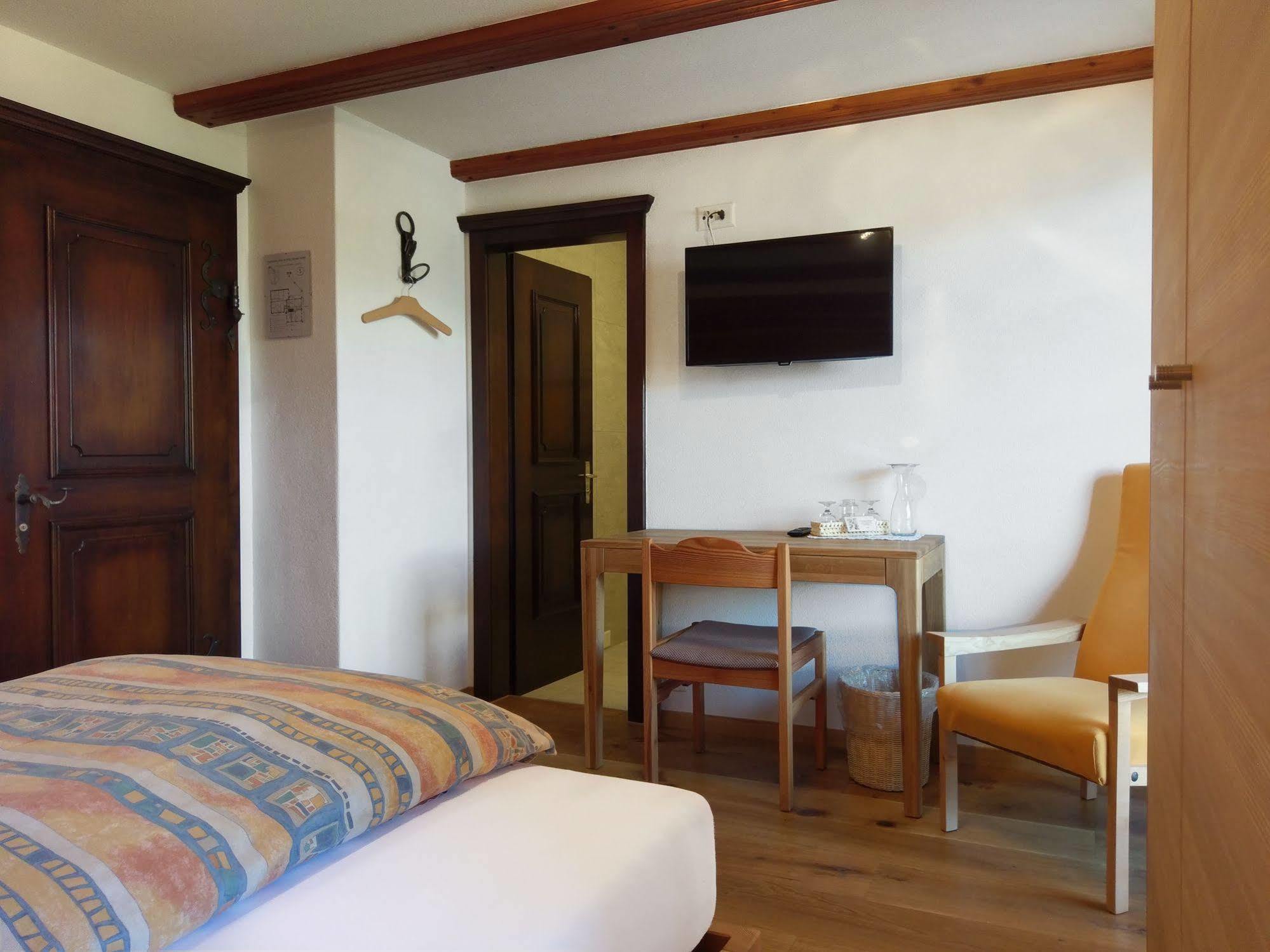 Hotel Alpenblick Zeneggen Εξωτερικό φωτογραφία
