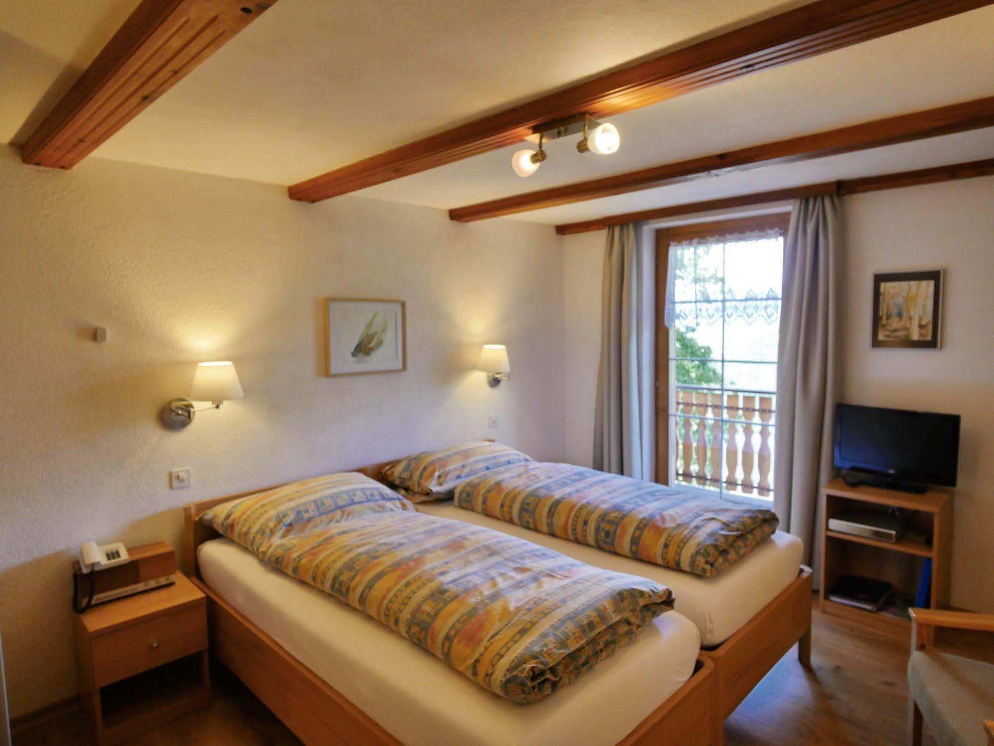 Hotel Alpenblick Zeneggen Εξωτερικό φωτογραφία