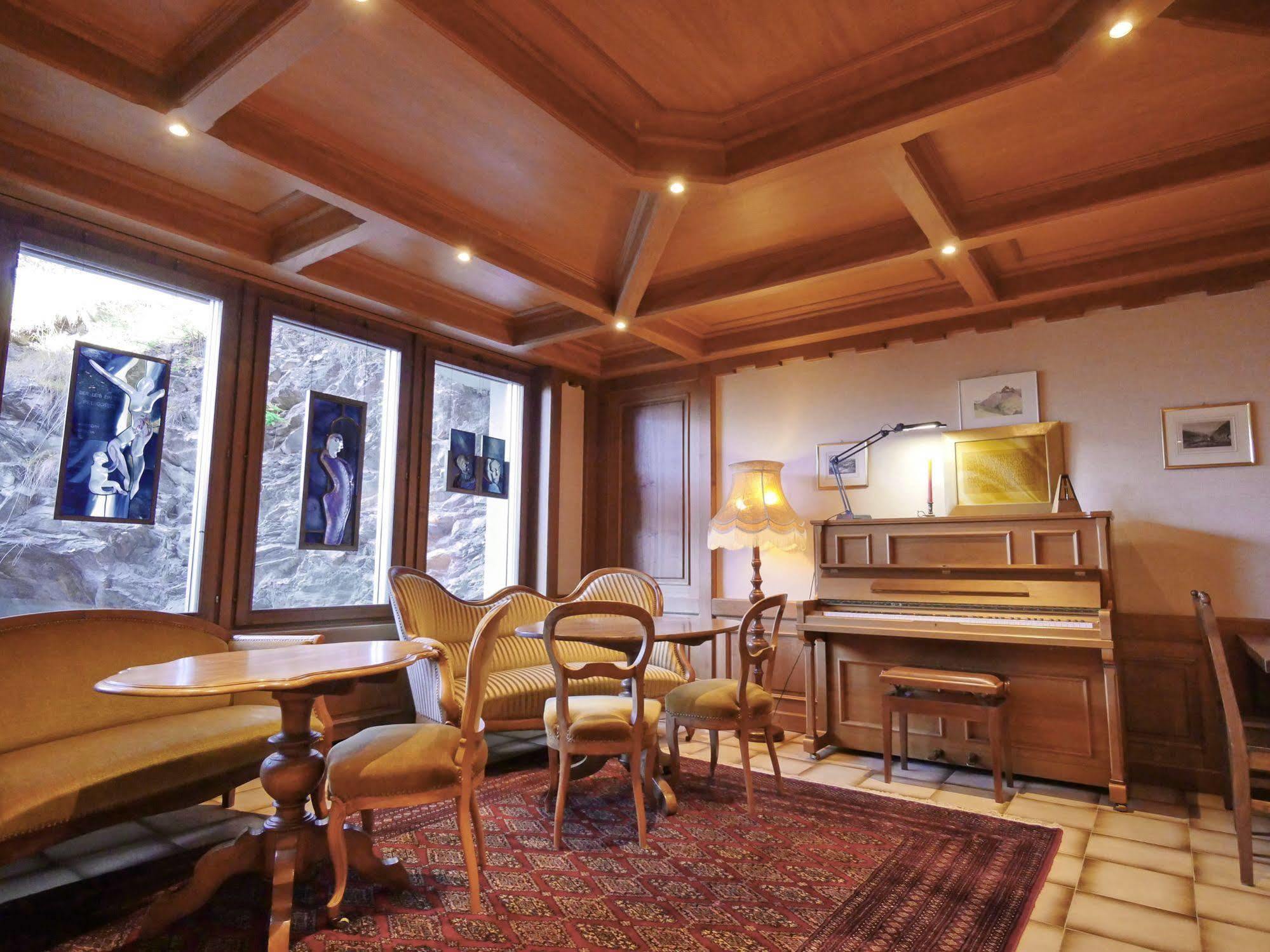 Hotel Alpenblick Zeneggen Εξωτερικό φωτογραφία